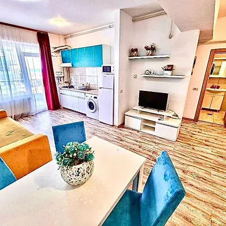 Summerland Seaview Apartman *