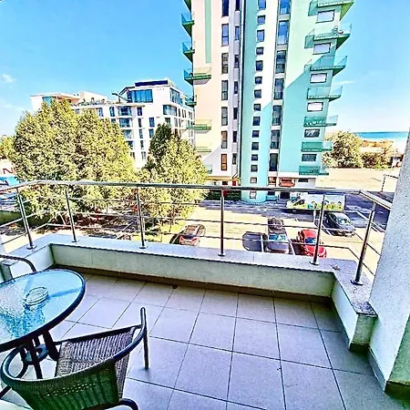 Summerland Seaview Apartman Mamaia