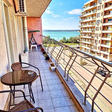 Summerland Seaview Apartman