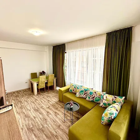 Summerland Seaview Mamaia