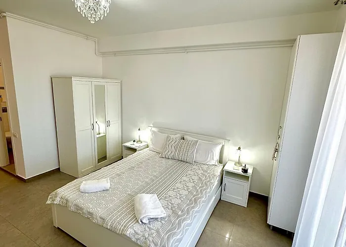 Summerland Seaview 公寓 *