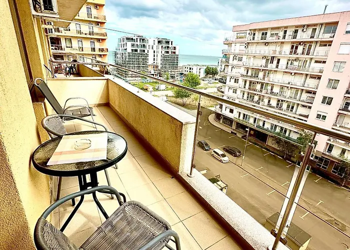 Summerland Seaview 公寓 马马亚