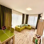 Summerland Seaview * Mamaia