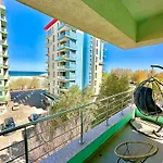 Summerland Seaview Mamaia