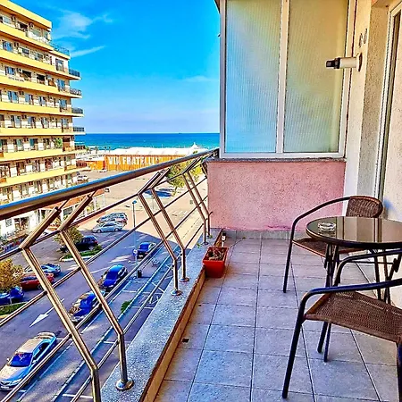 Summerland Seaview アパート *