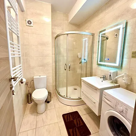 Summerland Seaview ママイア